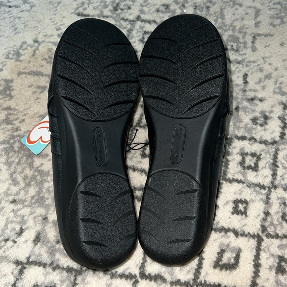 Size 10 Baretraps Darla Ultra Comfort Slip Ons - Picture 3 of 4